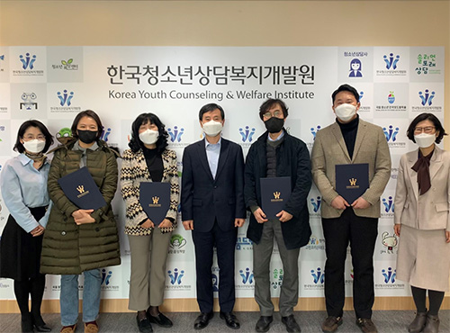 이슈페이퍼 ‘푸른 빛 자문단’ 위촉식 운영 사진