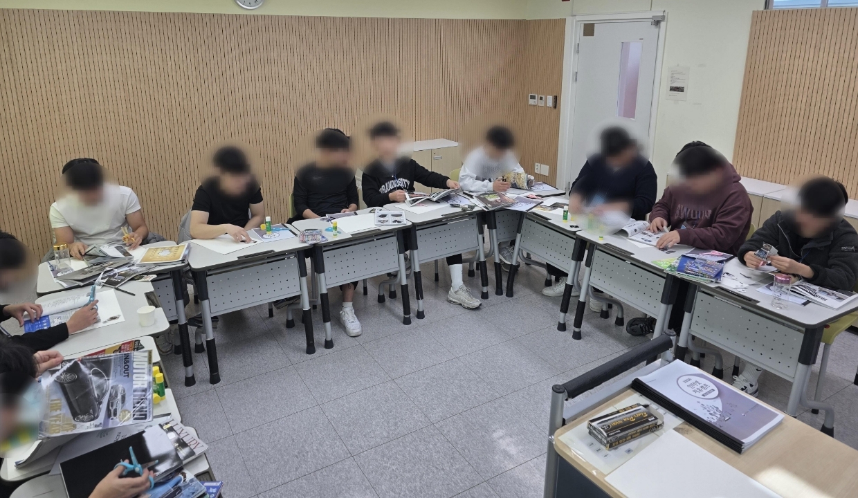 인터넷·스마트폰 과의존 치유캠프 집단상담