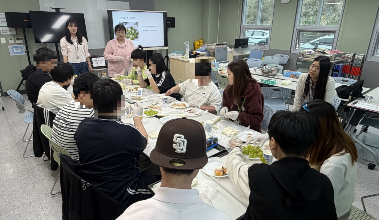 오감을 활용한 치료프로그램 '푸드테라피' 운영